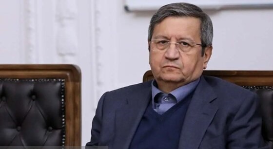 همتی: ۶۵۰ میلیون حساب بانکی را به ۳۰۰ میلیون می‌رسانیم