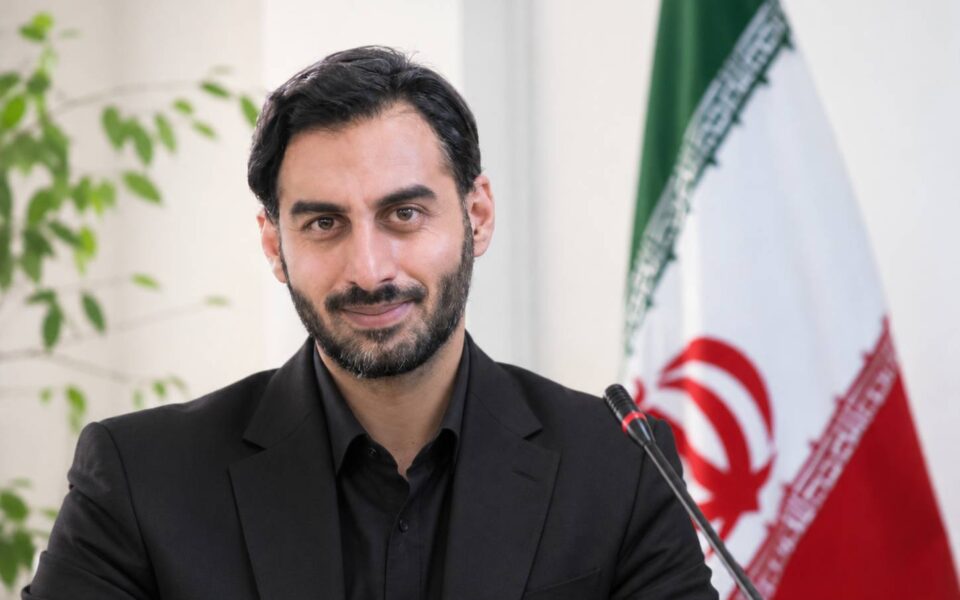 آرمان‌گرایی عقلانی؛ ضرورتی برای تداوم و اقتدار نظام اسلامی