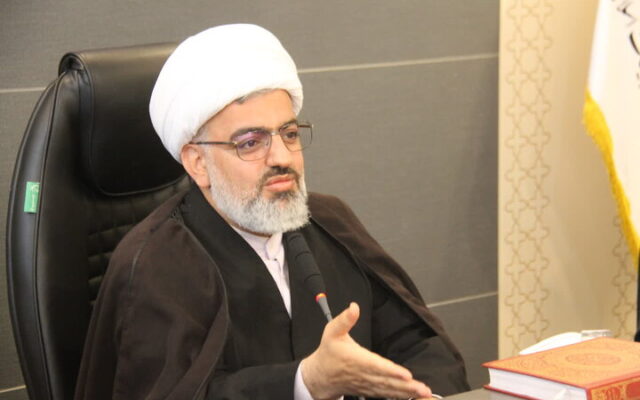 نشست بانیان خیر و واقفین قرآنی درباره توسعه زیرساخت‌های قرآنی در استان فارس